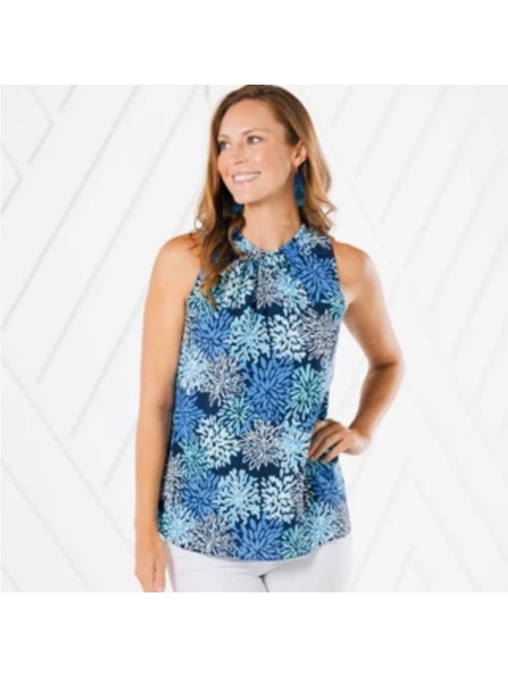 Sail to Sable Blue Dahlia Print Tank Medium